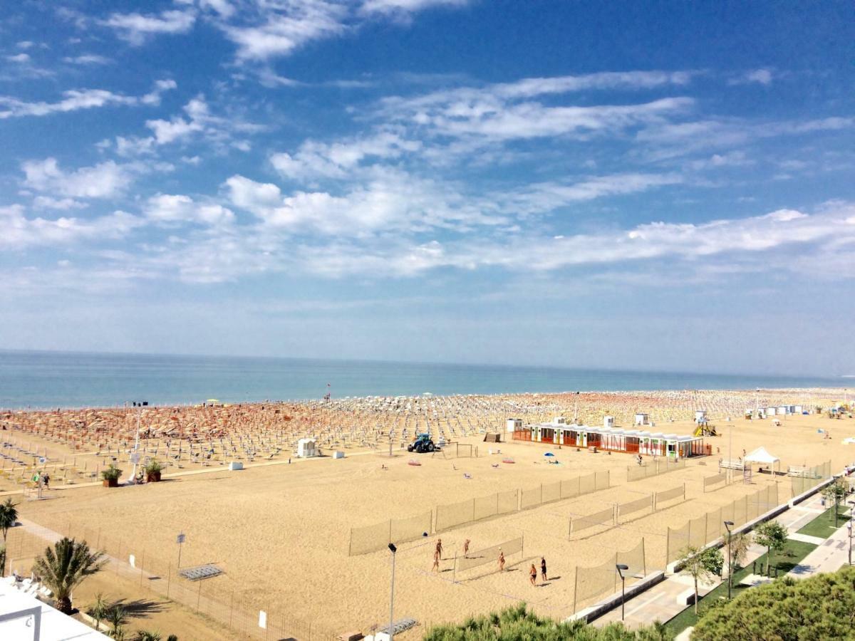 Gabbiano - Appartamenti Bibione Eksteriør bilde